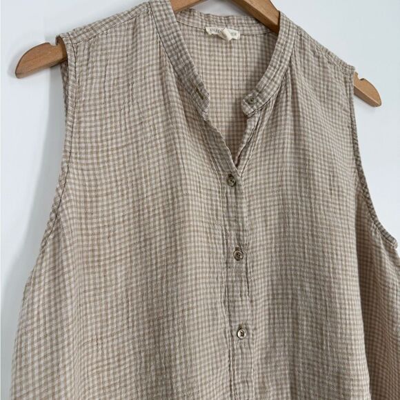 Eileen Fisher Gingham Puckered Organic Linen Sleeveless Shirt in Pebble | Large - Picture 6 of 8
